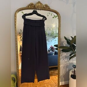 Aritzia NWOT Elegant Black High-Waisted Women's Pants S 4